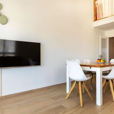 Poble Amarres By Interhome * L'Escala