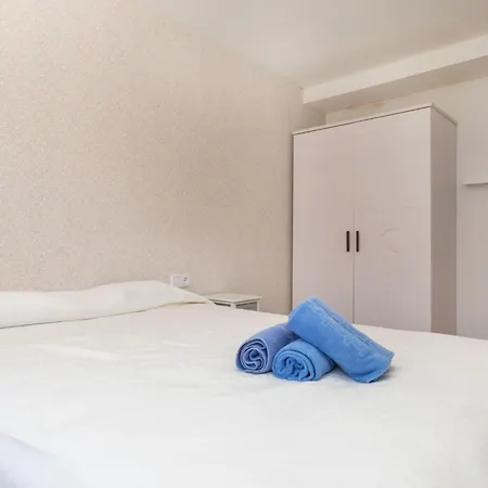 Poble Amarres By Interhome * L' Escala